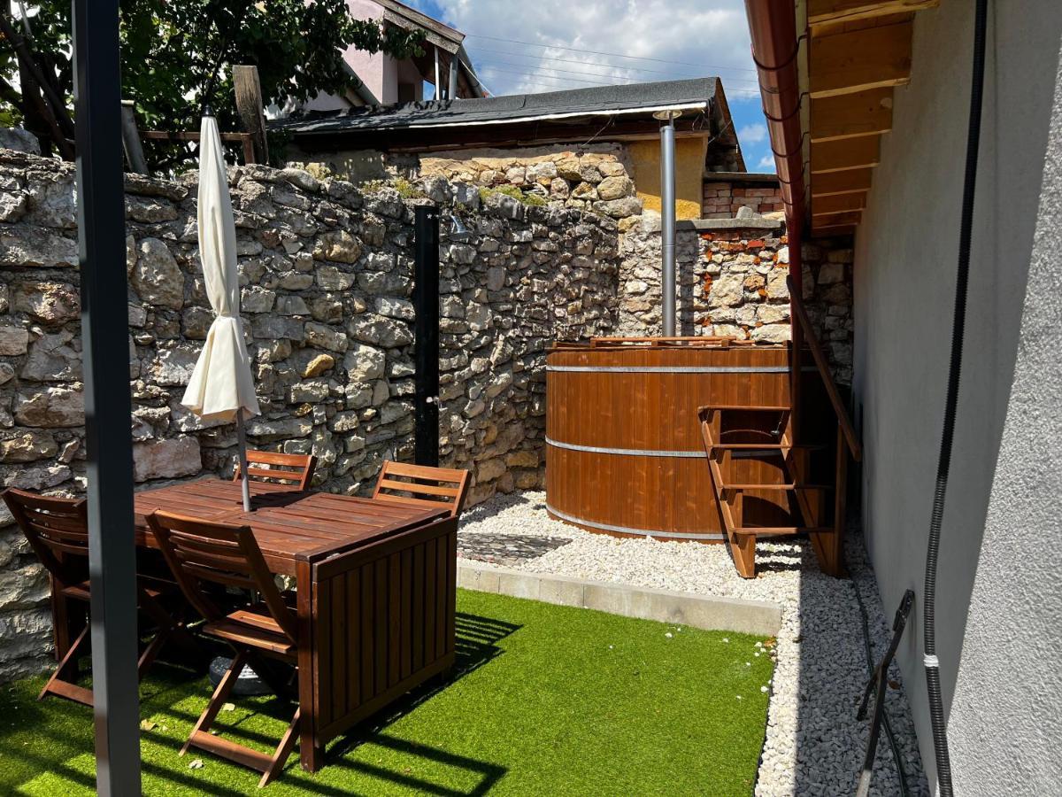 バラトンフレド Loft Piheno Es Wellness Hazヴィラ エクステリア 写真