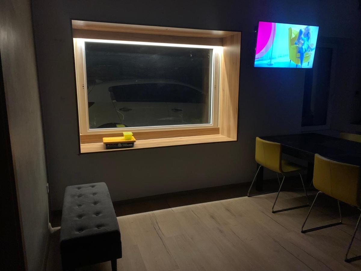 バラトンフレド Loft Piheno Es Wellness Hazヴィラ エクステリア 写真
